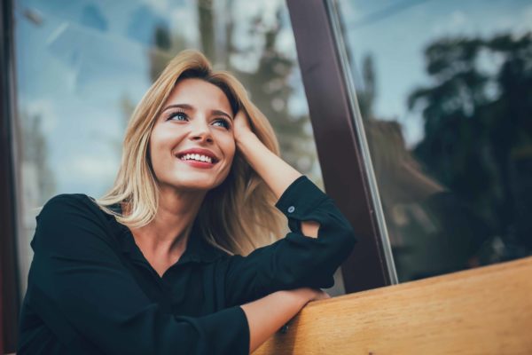 Injection acide hyaluronique : suites opératoires  INJECTION D&rsquo;ACIDE HYALURONIQUE 3 shutterstock 1413532640 scaled 600x400  INJECTION D&rsquo;ACIDE HYALURONIQUE 3 shutterstock 1413532640 scaled 600x400